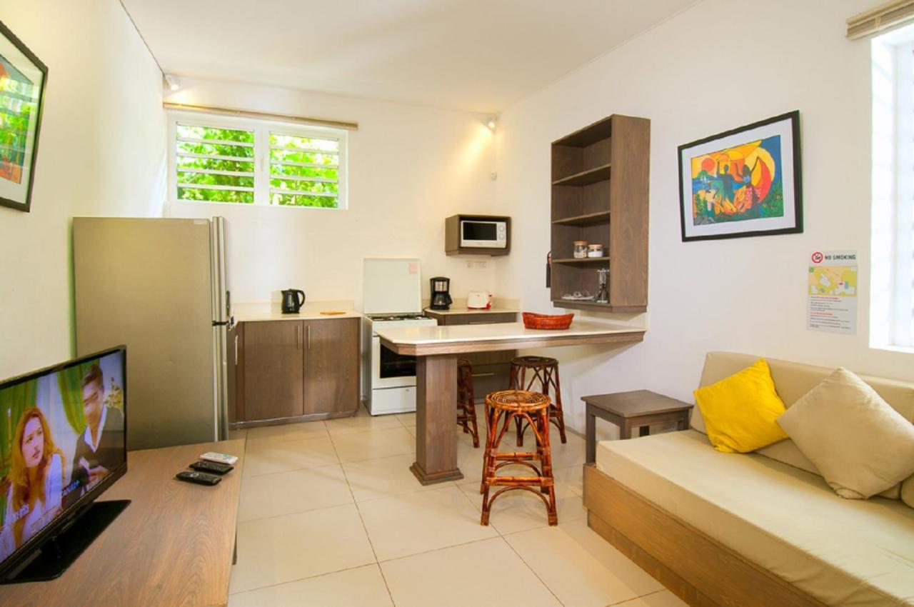 Gardens Retreat Villa Pereybere Beach Exterior photo